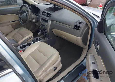 2010 Ford Fusion Hybrid from USA, damaged, VIN 3FADP0L39AR210137